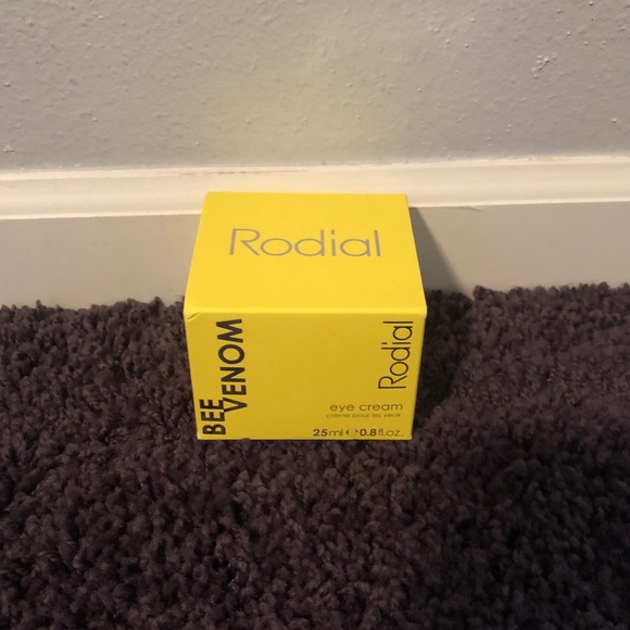Rodial bee venom eye cream, .8 fl oz - Picture 1 of 4